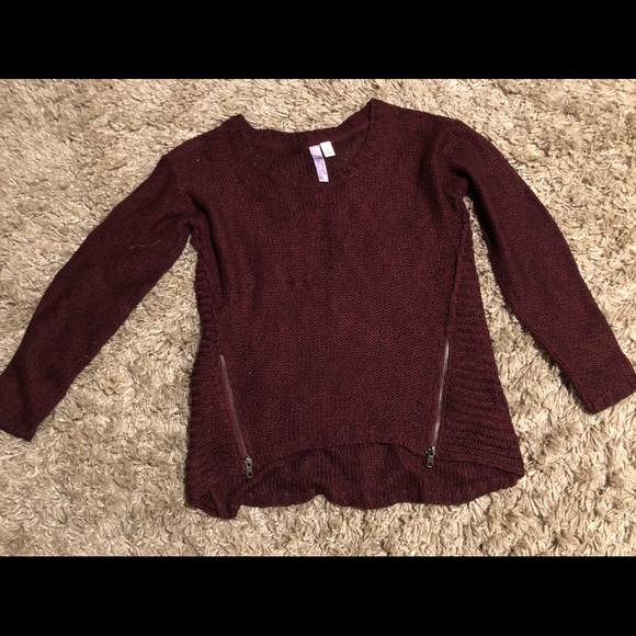 Francesca’s Sweater - Picture 1 of 1